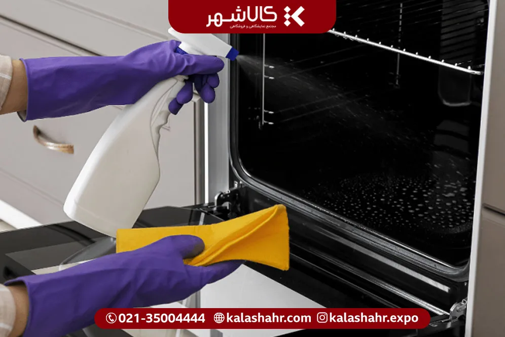 نحوه تمیز کردن فر توکار؛ معرفی بهترین روشها